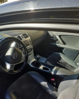 Toyota Avensis cena 37200 przebieg: 201260, rok produkcji 2013 z Legionowo małe 137
